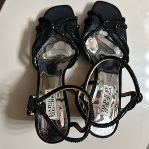 Badgley Mischka shoes size 6 1/2 chunky heels black